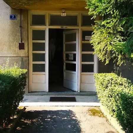 Apartman Mia *
